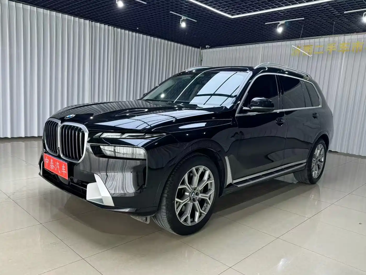 BMW X7 2024 xDrive40i Leading Luxury Package