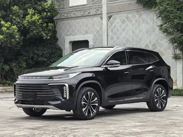 Exeed Exeed Lingyun 2024 300T 2WD Starlight Edition