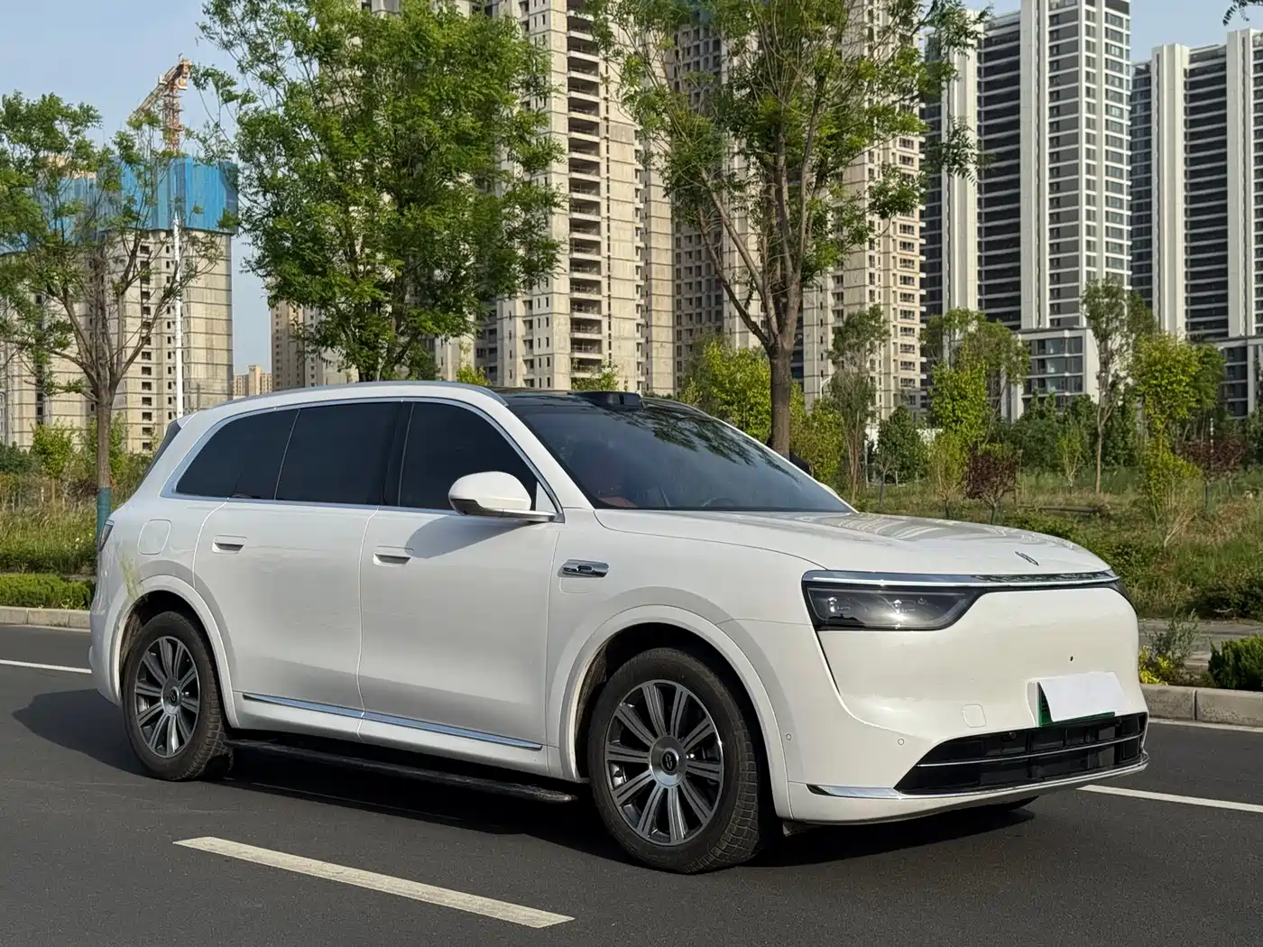 AITO Wenjie AITO M8 2025 Range Extender Max+ Edition 53.4kWh 5-seater фото 3