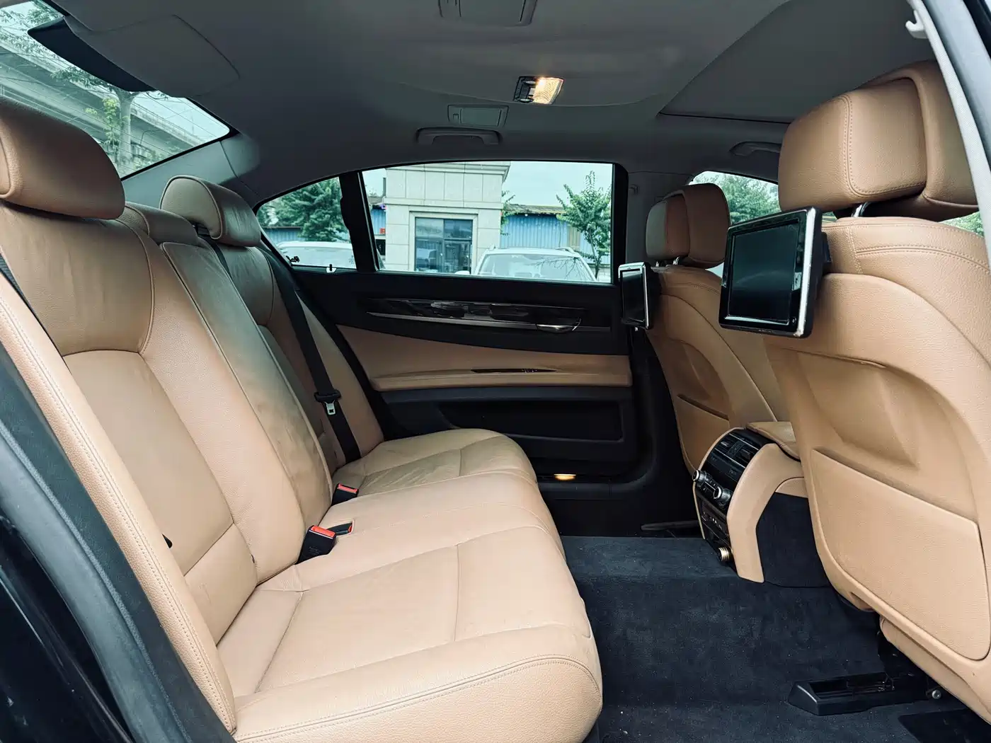 BMW 7 Series 2014 730Li Premium фото 25