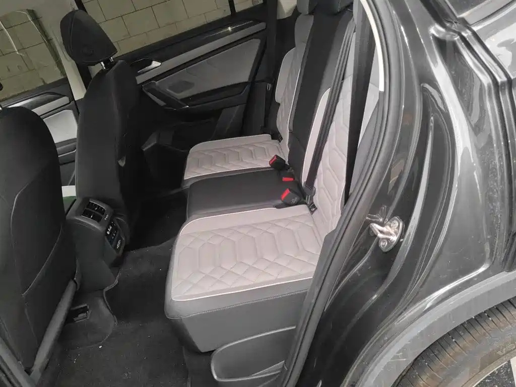 Volkswagen Tayron 2026 Model Shared Edition 300TSI фото 14