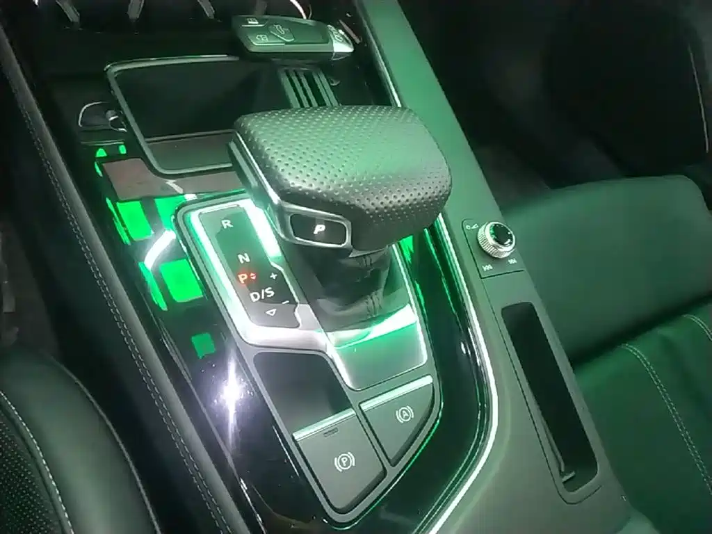 Audi A4L 2024 40 TFSI Luxury Dynamic фото 10