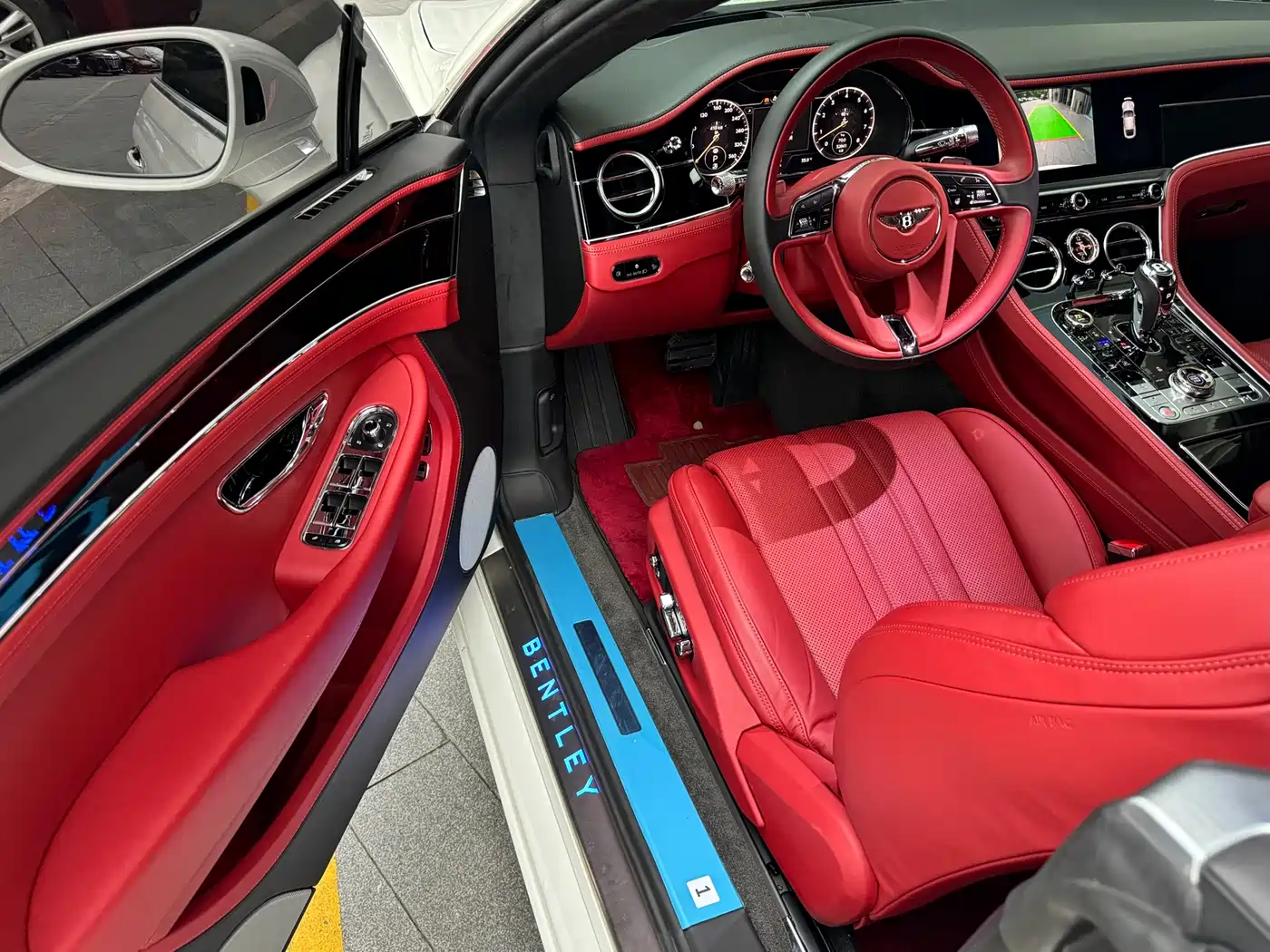 Bentley Continental 2020 4.0T GT V8 фото 14