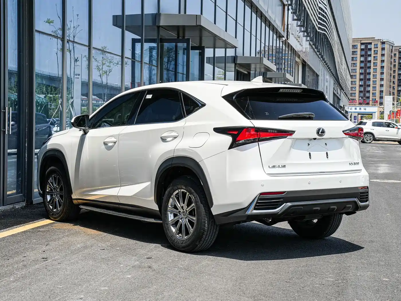 Lexus NX 2020 200 FWD Sharp Edition China V фото 6