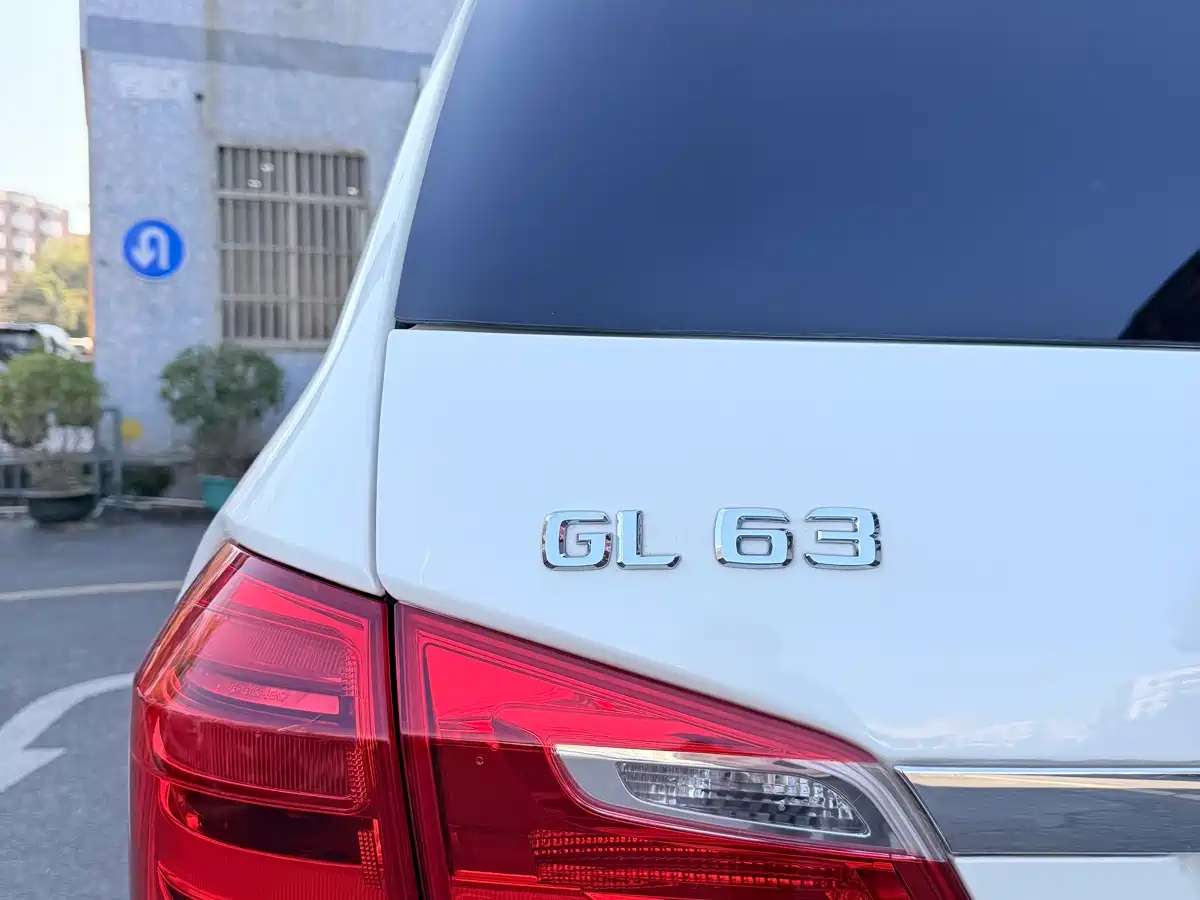 Mercedes-Benz GL-Class AMG 2013 AMG GL 63 фото 13