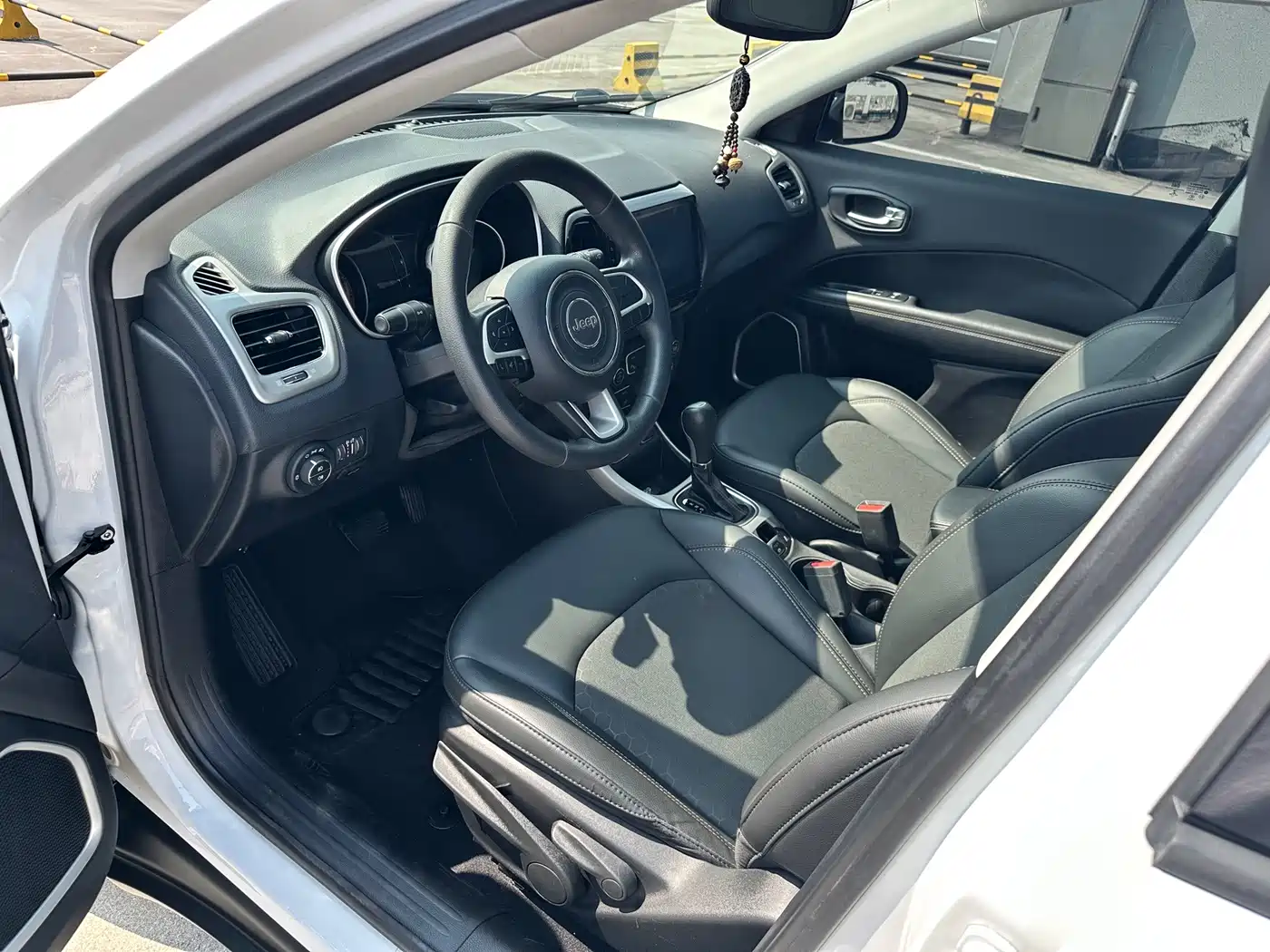 Фото 9 - Jeep Compass