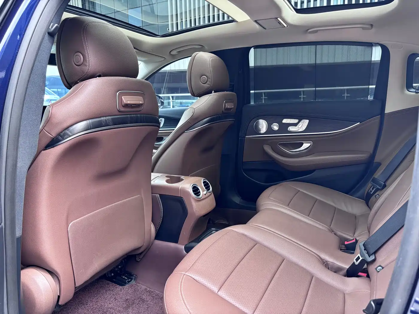Mercedes-Benz E-Class 2020 E 300 L Luxury Model фото 9
