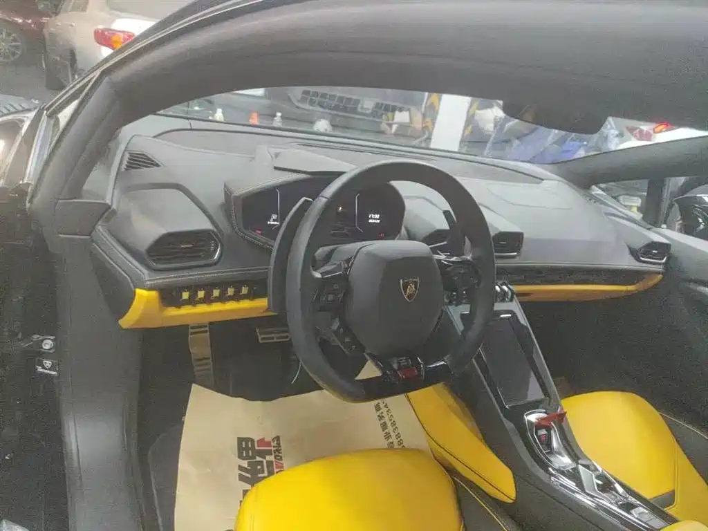 Lamborghini Huracán 2020 Huracán EVO RWD фото 3