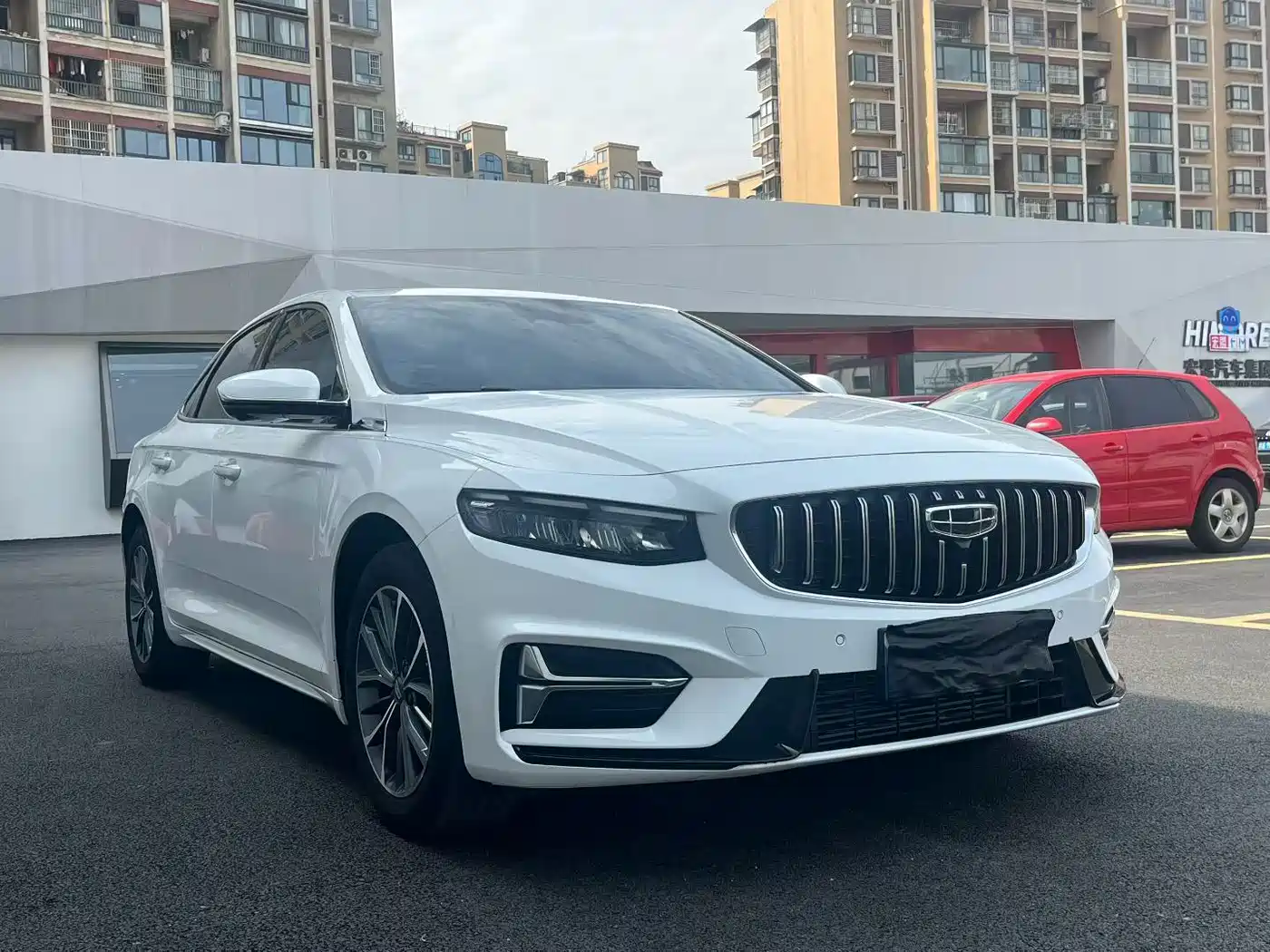 Фото 3 - Geely Preface