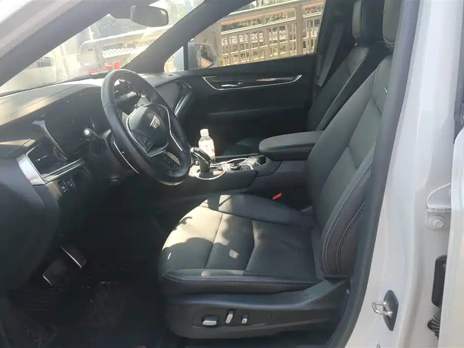 Cadillac XT5 2024 2.0T AWD Luxury (Hummingbird Edition) фото 9