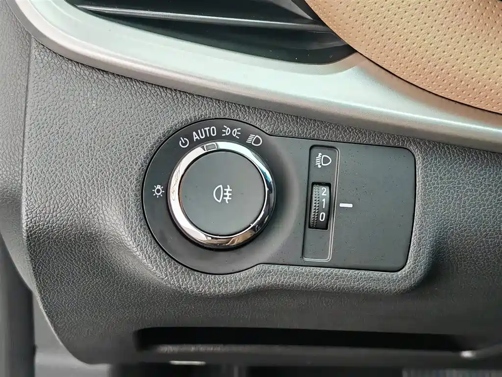 Chevrolet Monza 2022 320 Automatic Enjoyment Sunroof Edition фото 21