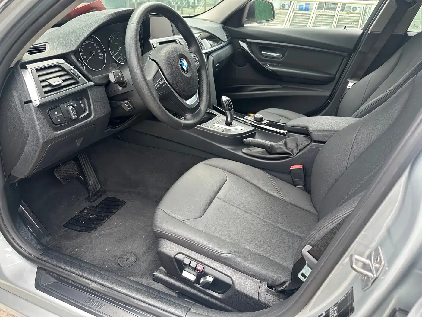 BMW 3 Series 2017 320Li xDrive Fashion фото 8