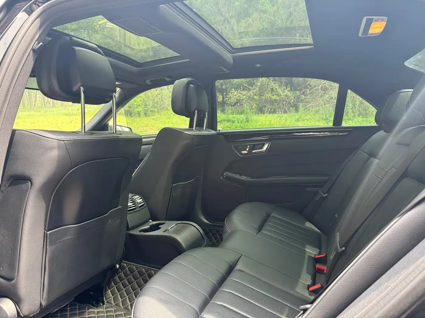 Mercedes-Benz E-Class 2015 Facelift E 260 L Sport фото 6
