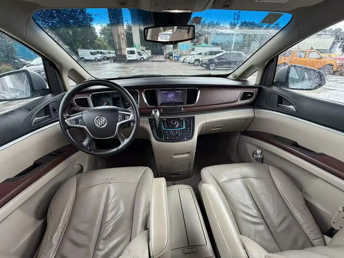 Buick GL8 2014 2.4L LT Luxury Business Executive фото 9