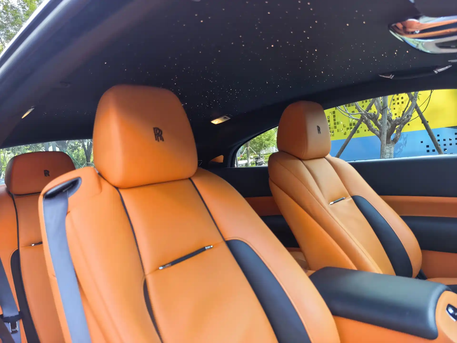 صورة 11 - Rolls-Royce Wraith