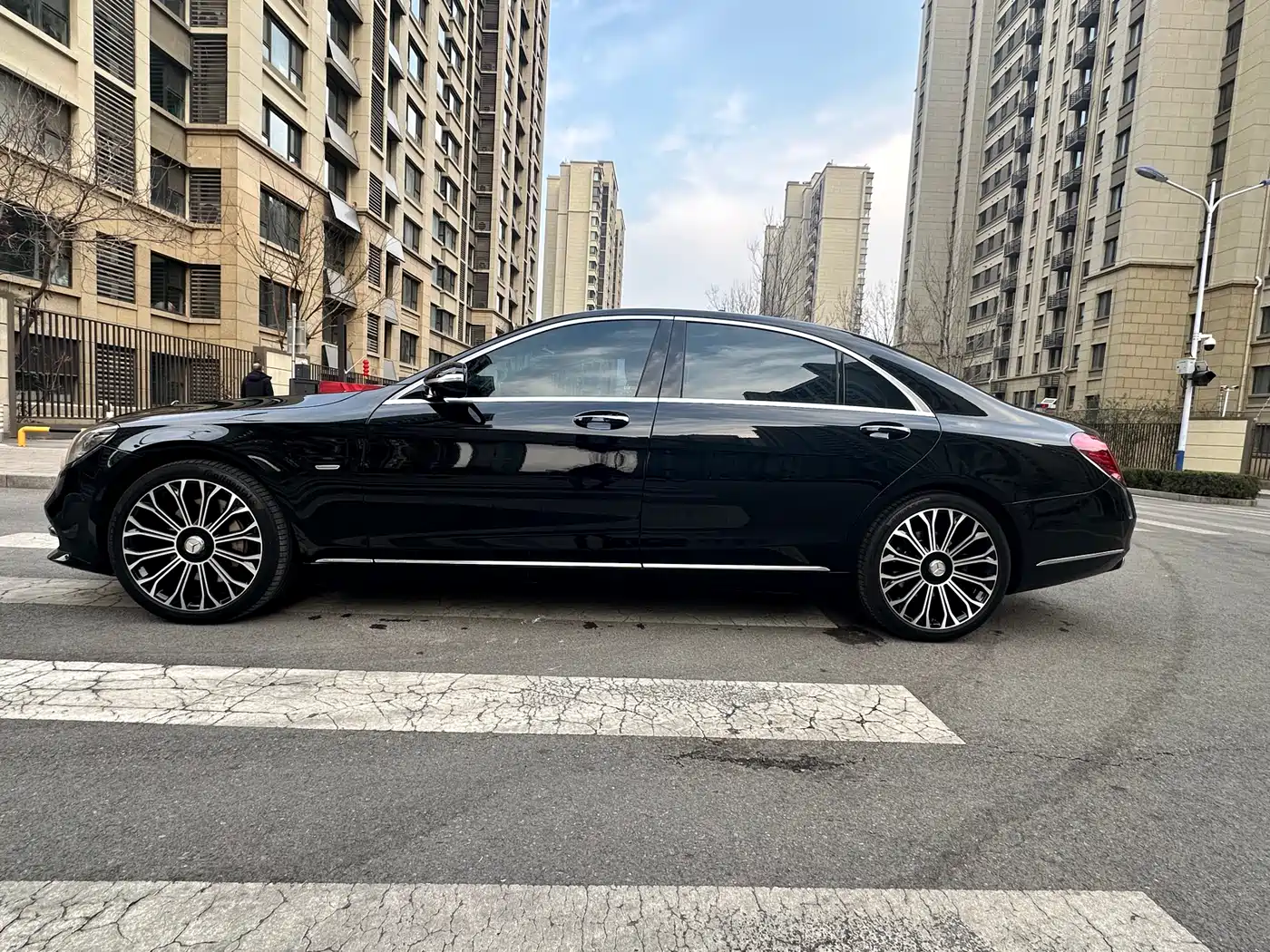 Mercedes-Benz S-Class 2020 S 350 L Premium Edition Collector's Version фото 4