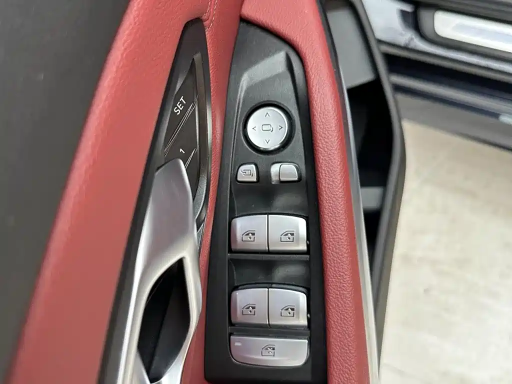 BMW 3 Series 2023 320Li M Sport Package фото 16