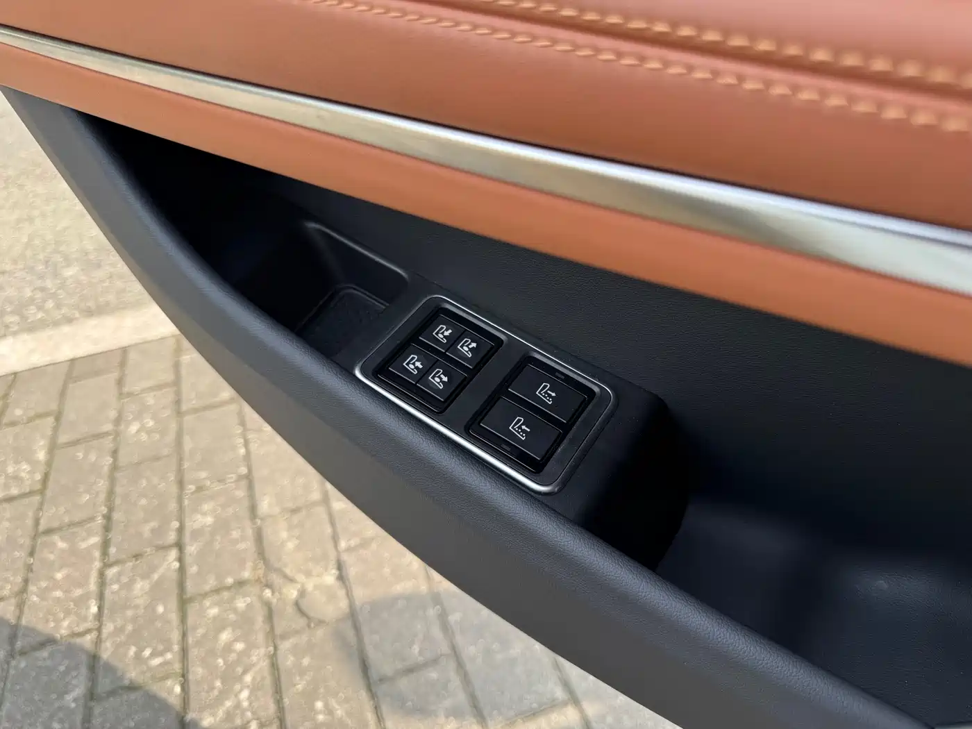 Jaguar XFL 2024 2024 2.0T P300 AWD Flagship Sport Gilded Edition