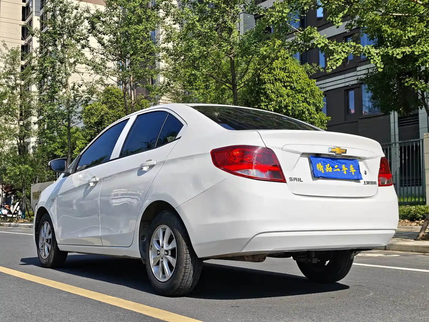 Chevrolet Sail 2015 Sail 3 1.5L Manual Ideal Sunroof Edition фото 6