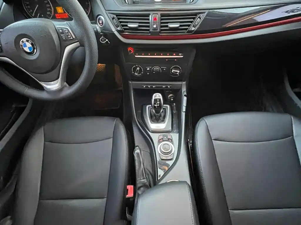 BMW X1 2015 Model sDrive18i Fashion Advanced Edition фото 13