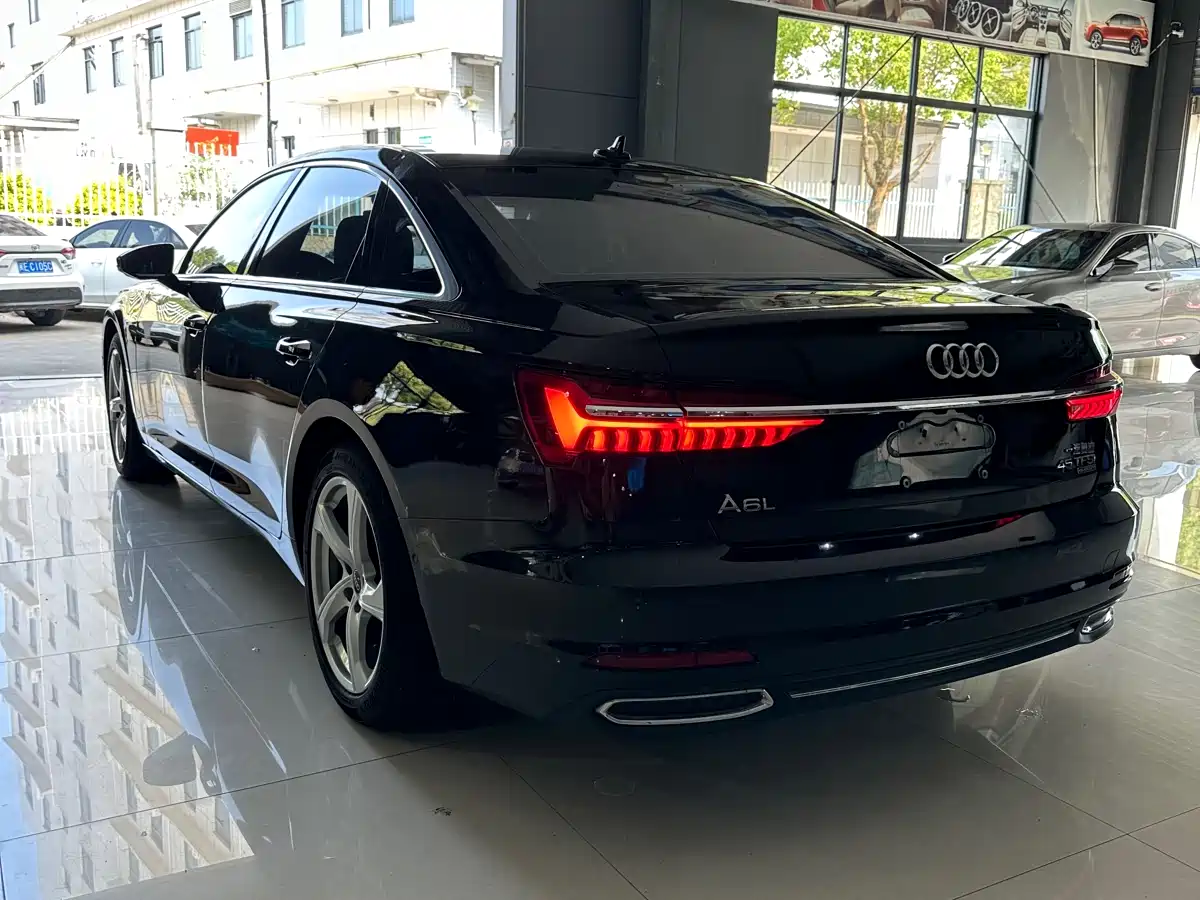 Audi A6L 2022 45 TFSI quattro Premium Elegance фото 7