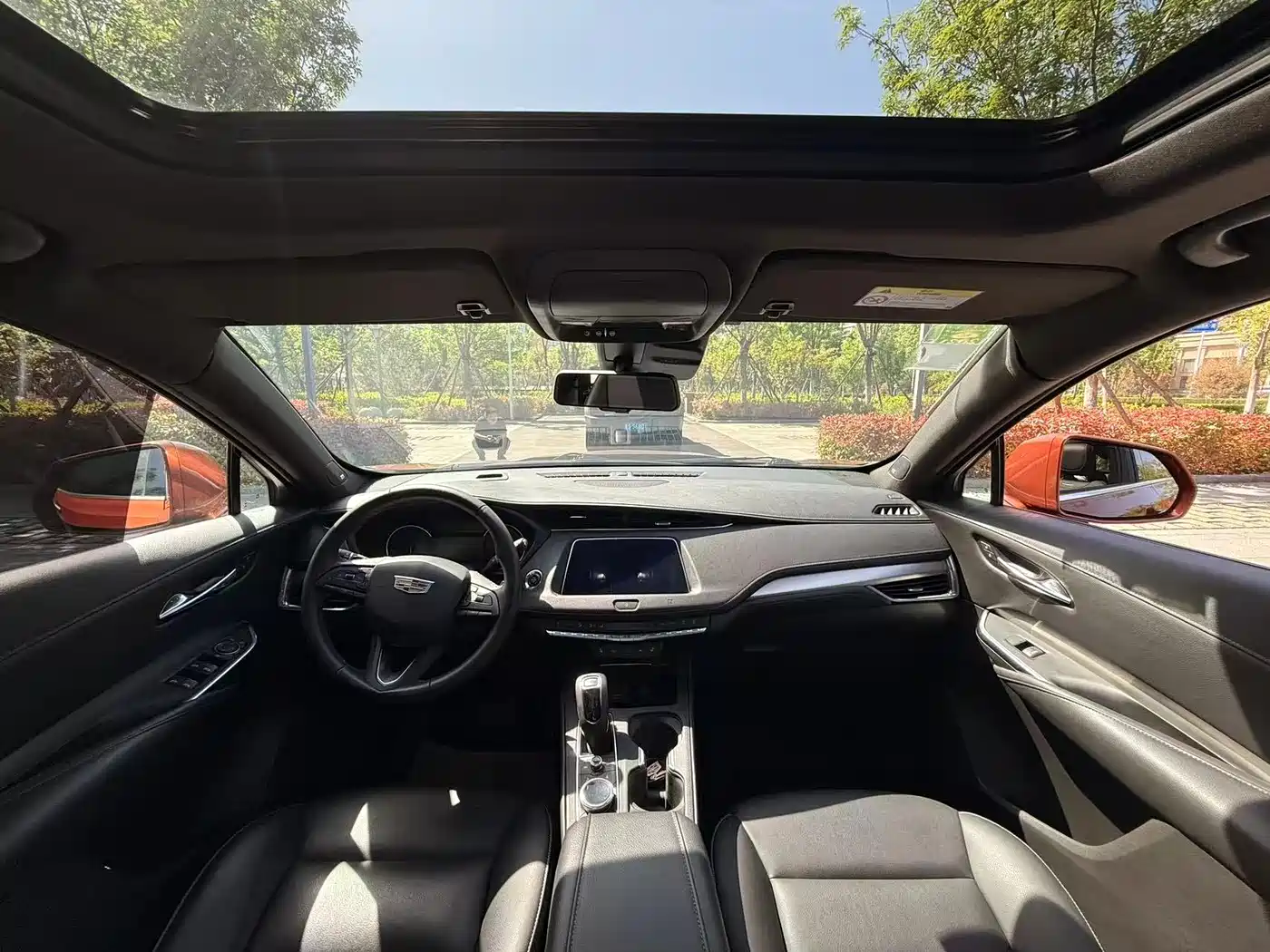 Cadillac XT4 2018 Model 28T 4WD Leading фото 15