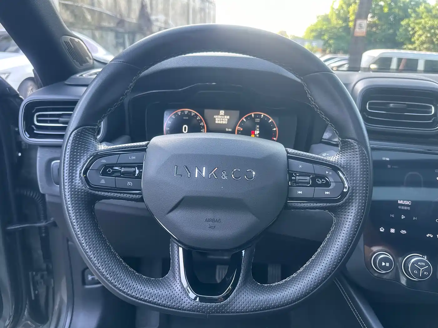 Lynk & Co 03 2022 1.5TD DCT Power Pro фото 12