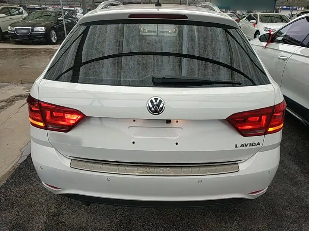 Фото 4 - Volkswagen Lavida Tour