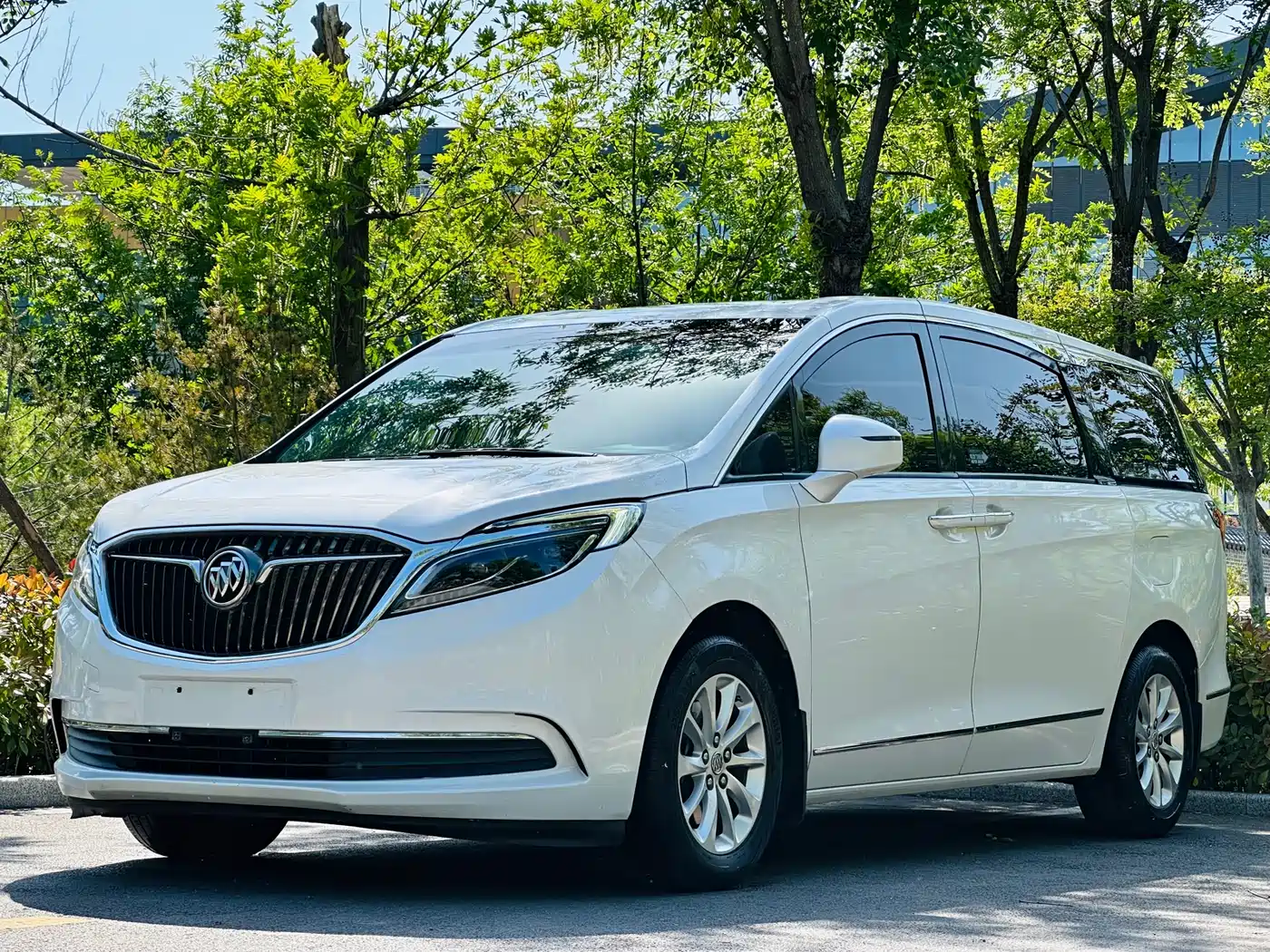 Buick GL8 2017 ES 28T Comfort Type China V