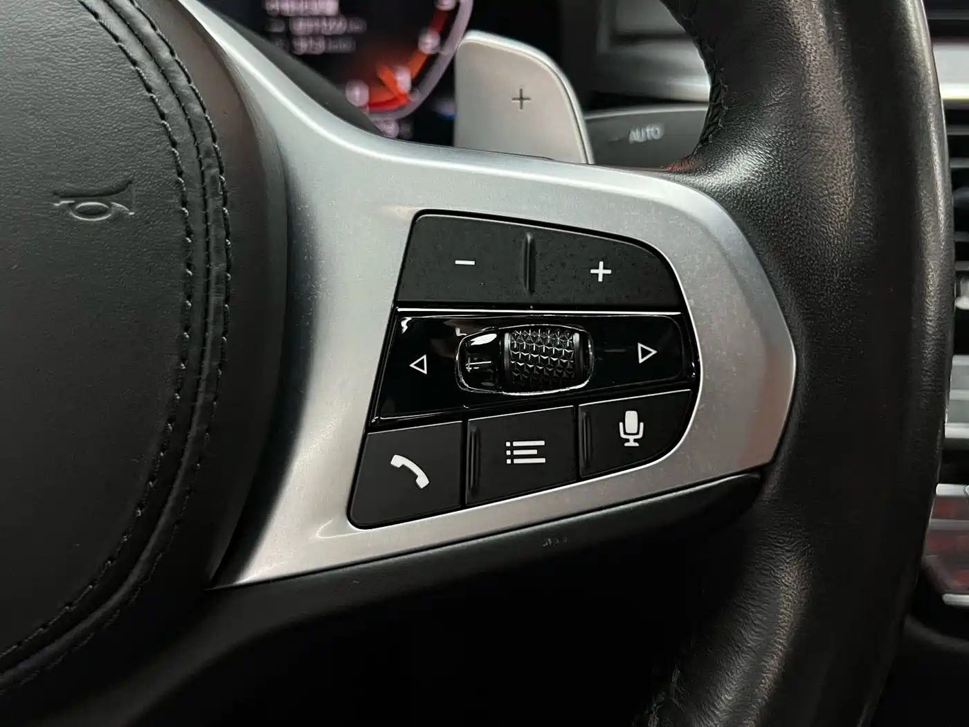 BMW 5 Series 2021 530Li Premium M Sport Package фото 24