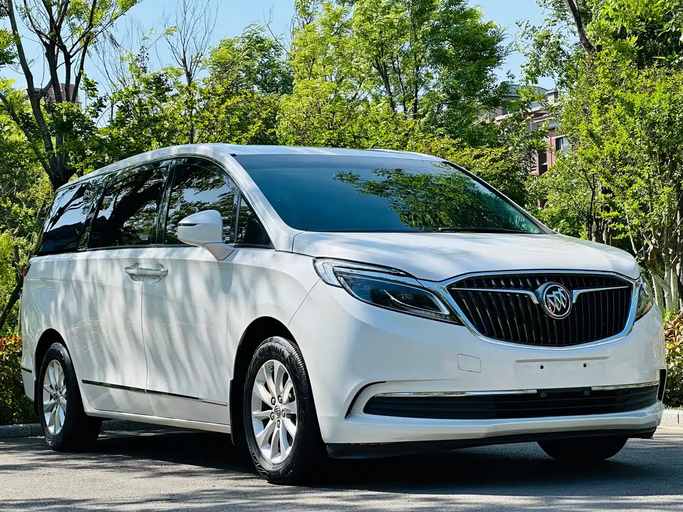 Buick GL8 2017 ES 28T Comfort Type China V фото 3