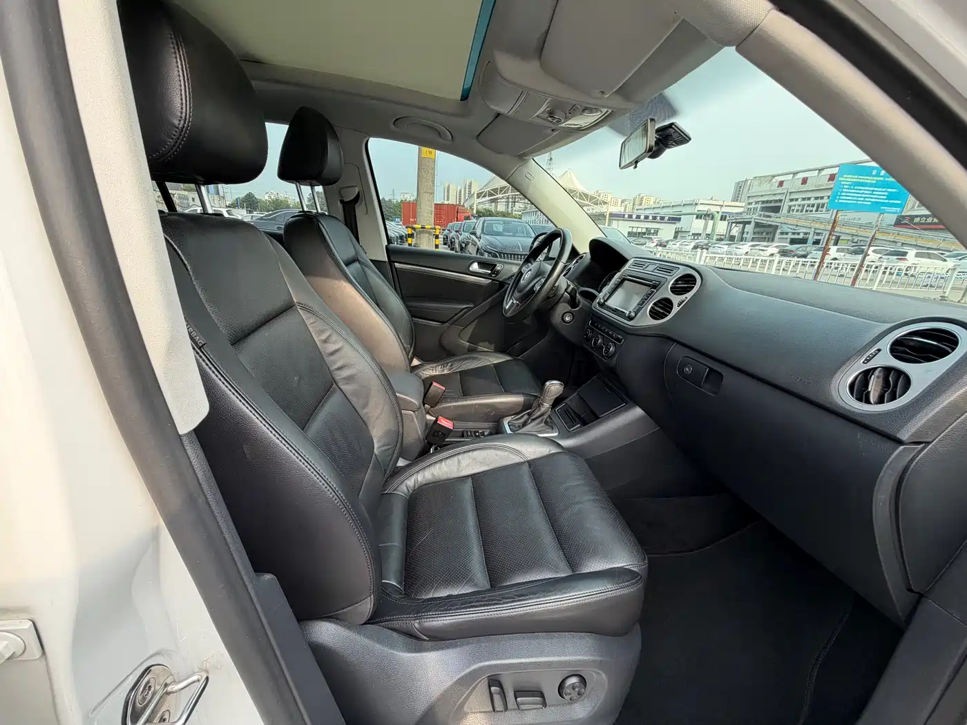 Volkswagen Tiguan 2013 1.8TSI Automatic 2WD Luxury Model фото 13