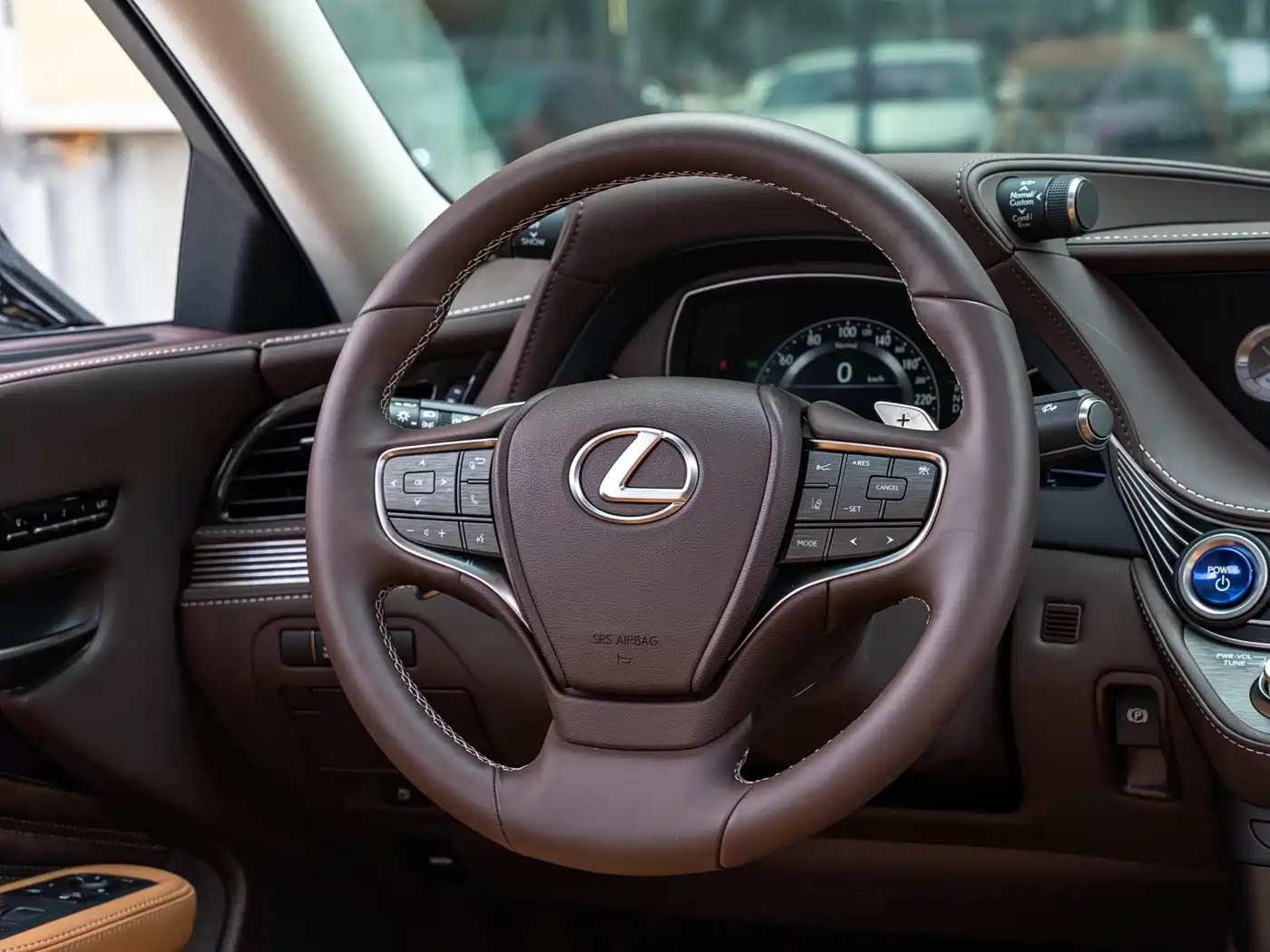Lexus LS, миниатюра 13