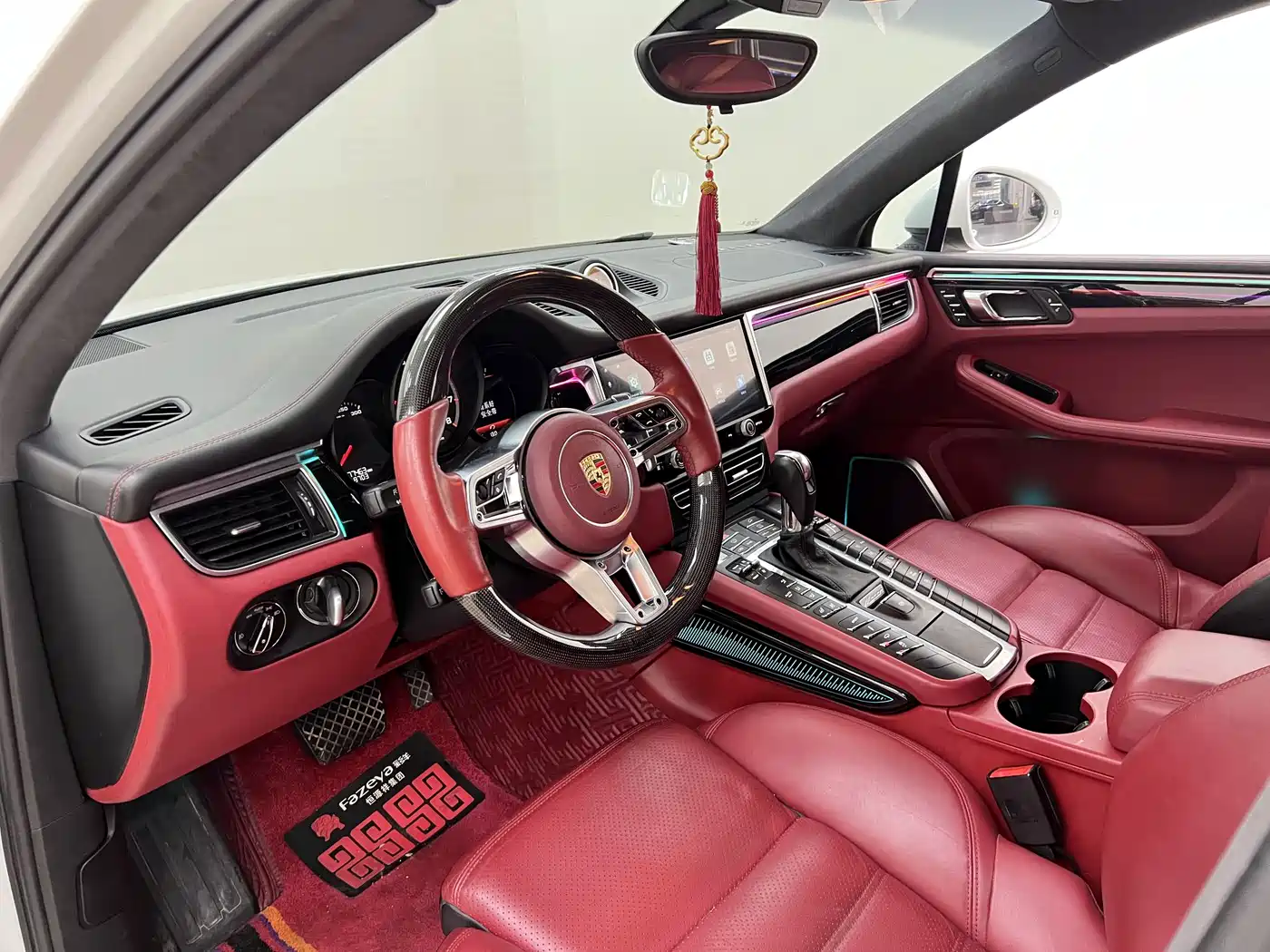 Porsche Macan 2014 Macan Turbo 3.6T фото 16