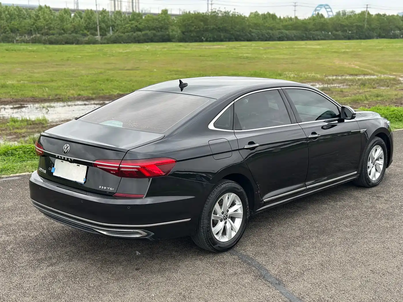 Volkswagen Passat 2021 Model 280TSI Business Edition фото 14