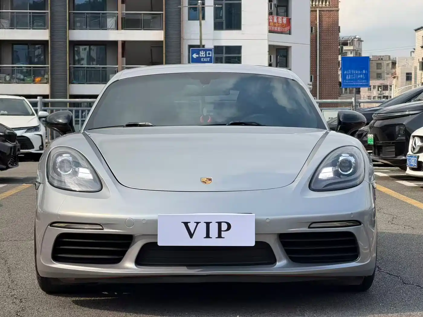 Porsche 718 2016 Cayman 2.0T фото 2