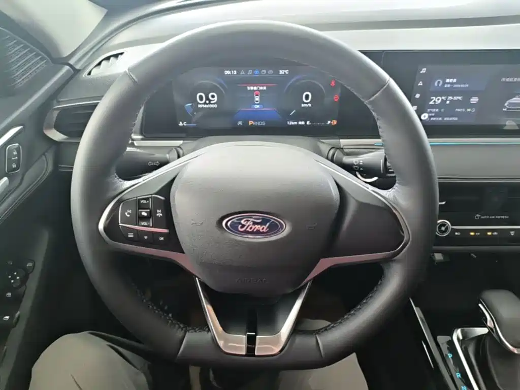 Ford Escort 2022 2021 1.5L Automatic Diamond Edition