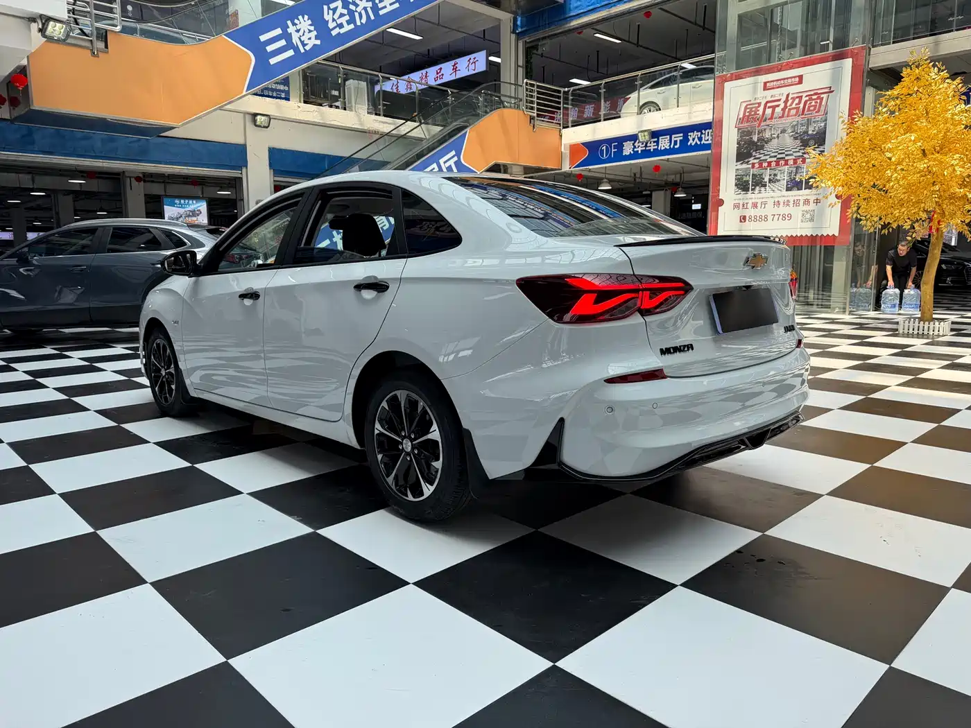 CHEVROLET CRUZE