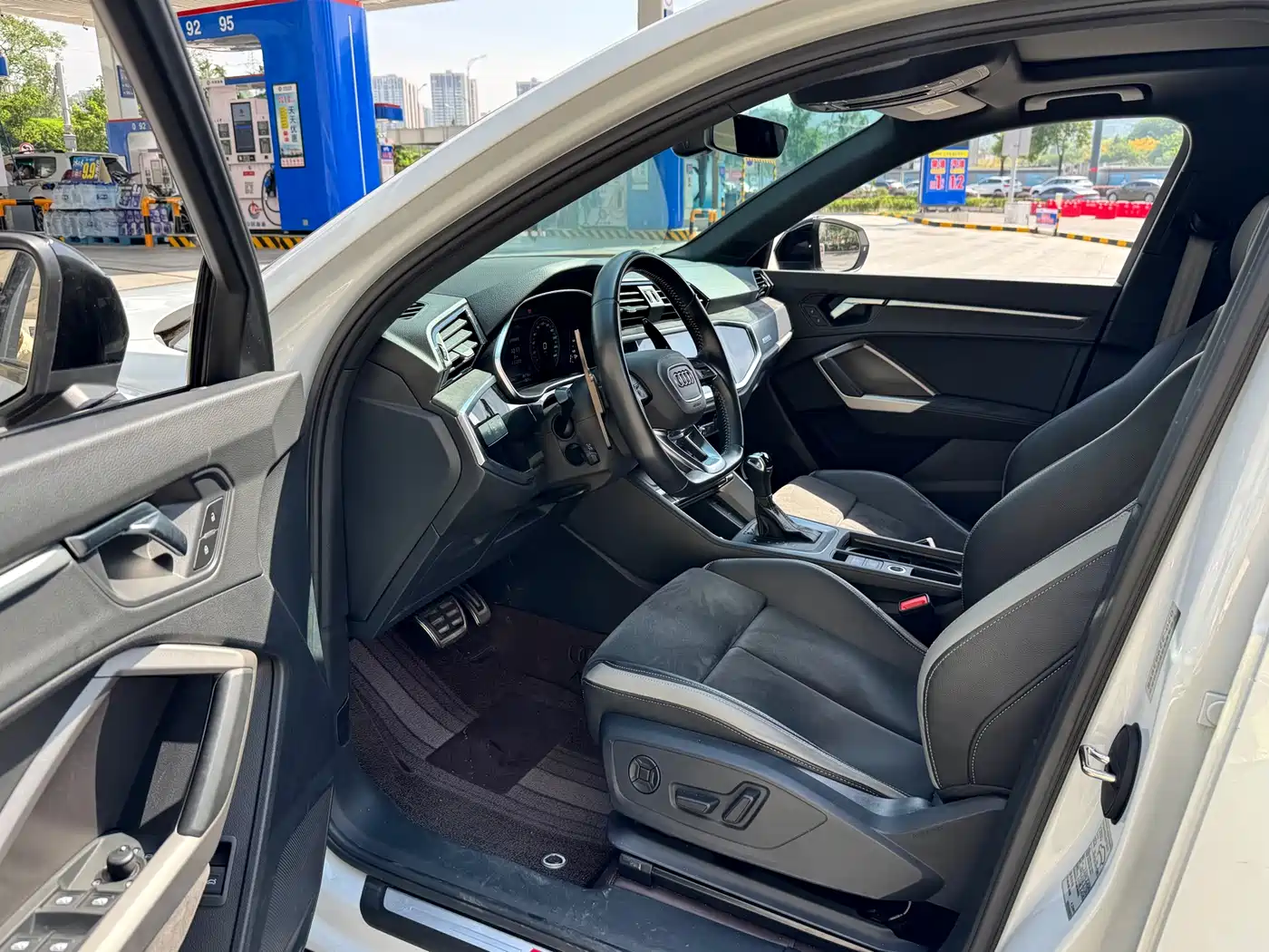 Audi Q3 2021 45 TFSI quattro Fashion Sport фото 4