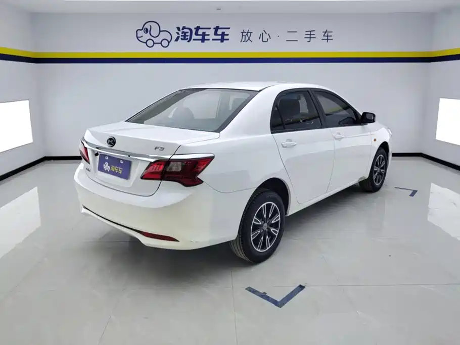 Фото 3 - BYD F3