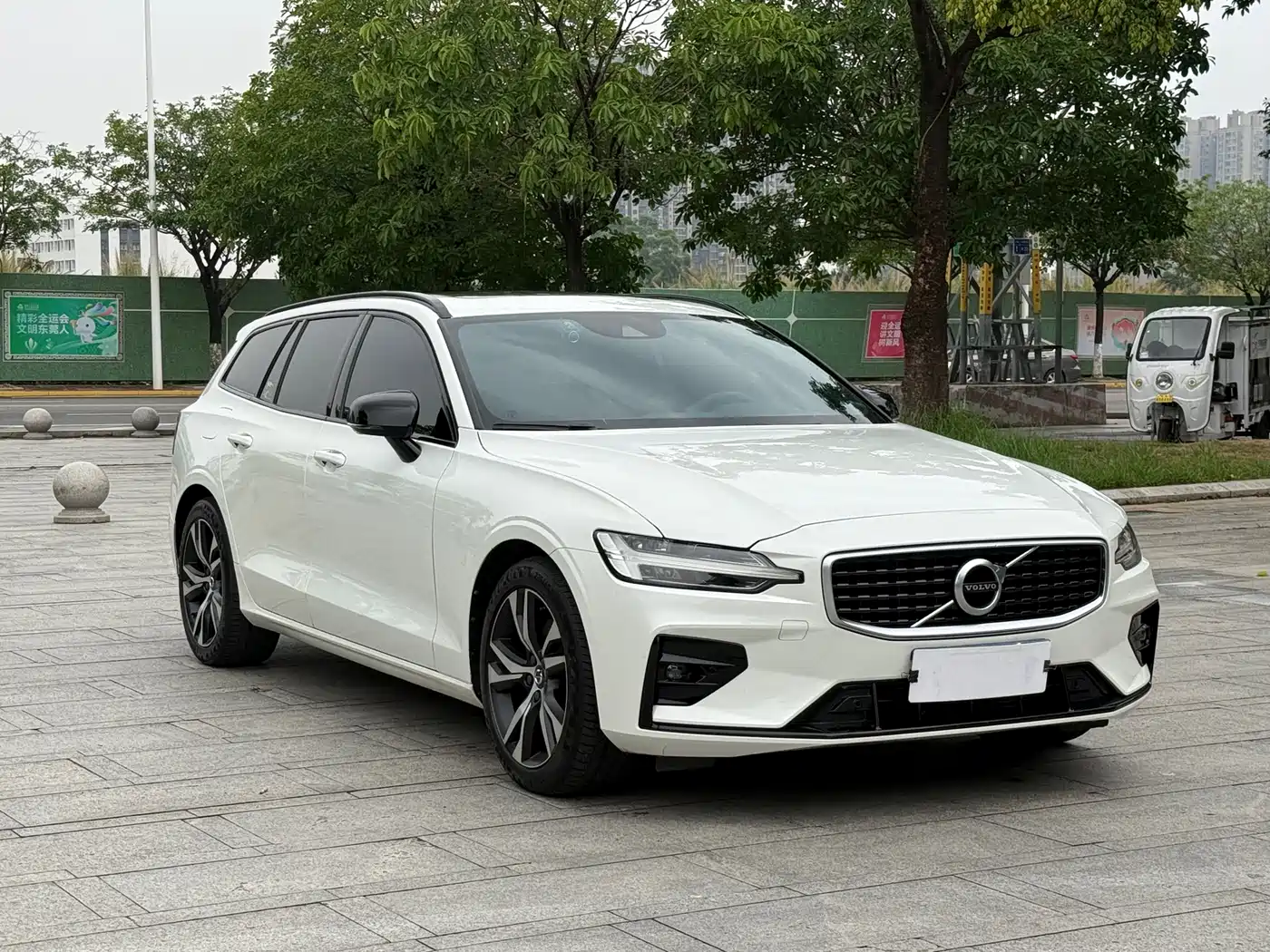 2020 Volvo V60