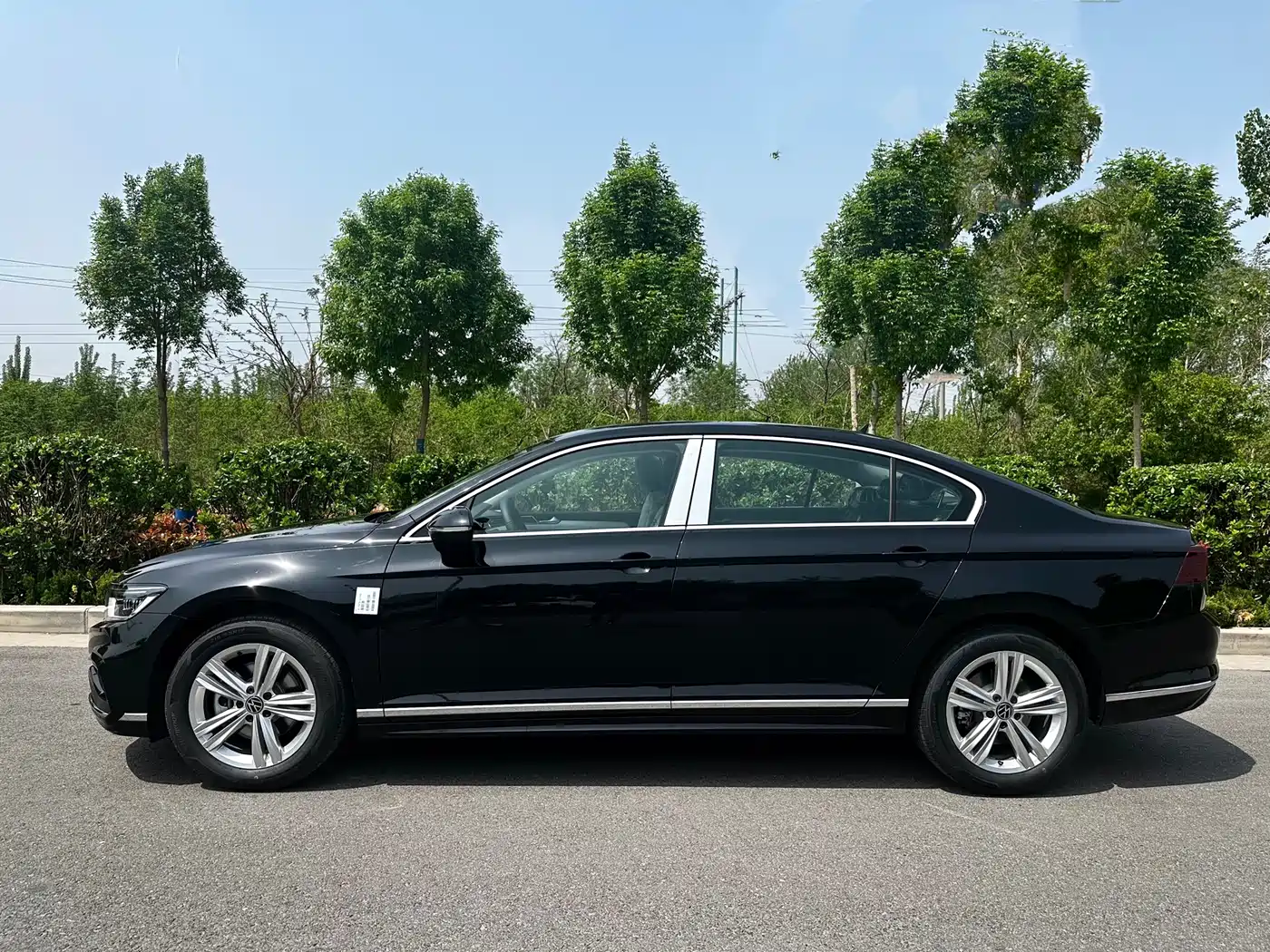 Volkswagen Magotan 2023 2 Million Units Commemorative Edition 280TSI DSG Comfort фото 4