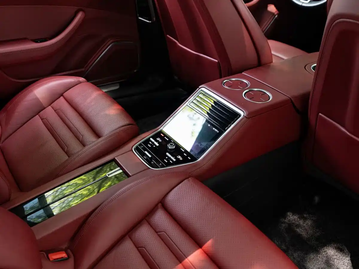 Porsche Panamera 2019 Panamera 4 Executive Long Wheelbase 2.9T фото 6
