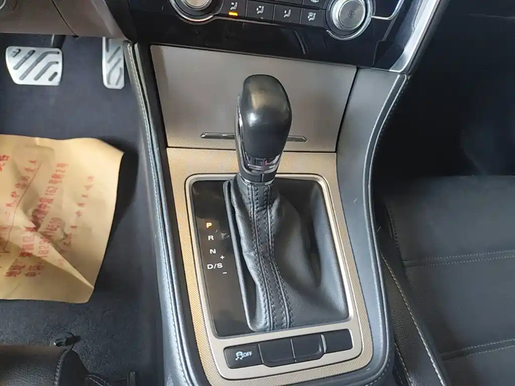 MG MG6 2018 2017 20T Automatic Luxury Smart Connect Version (China V)