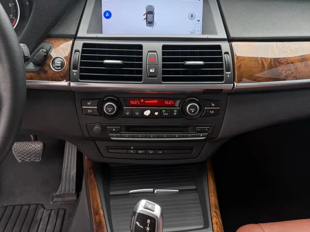 BMW X5 (Import) 2013 xDrive35i Leading фото 10