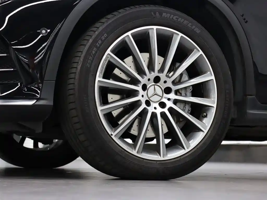 Mercedes-Benz GLC AMG 2017 AMG GLC 43 4MATIC фото 25