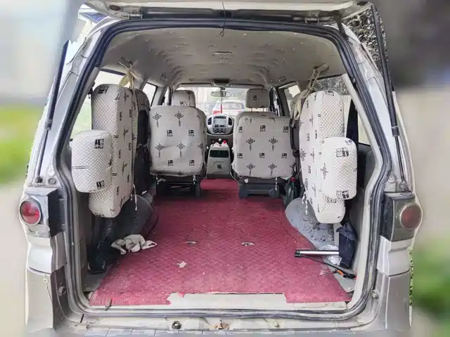 Dongfeng Fengxing Lingzhi 2015 M5 Q7 2.0L 7-seater Long Wheelbase Comfort — фото 4