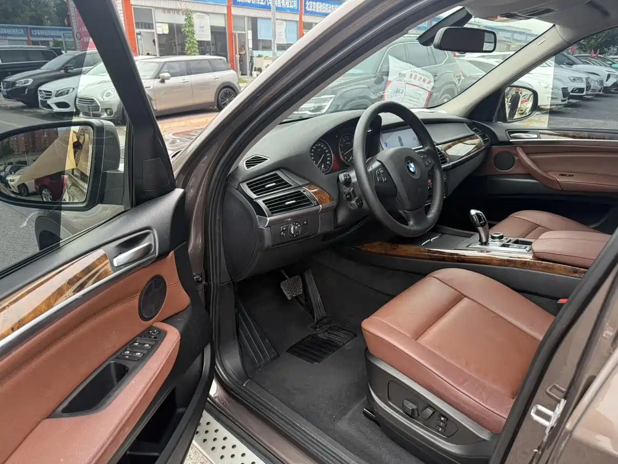 BMW X5 (Import) 2013 xDrive35i Leading фото 4