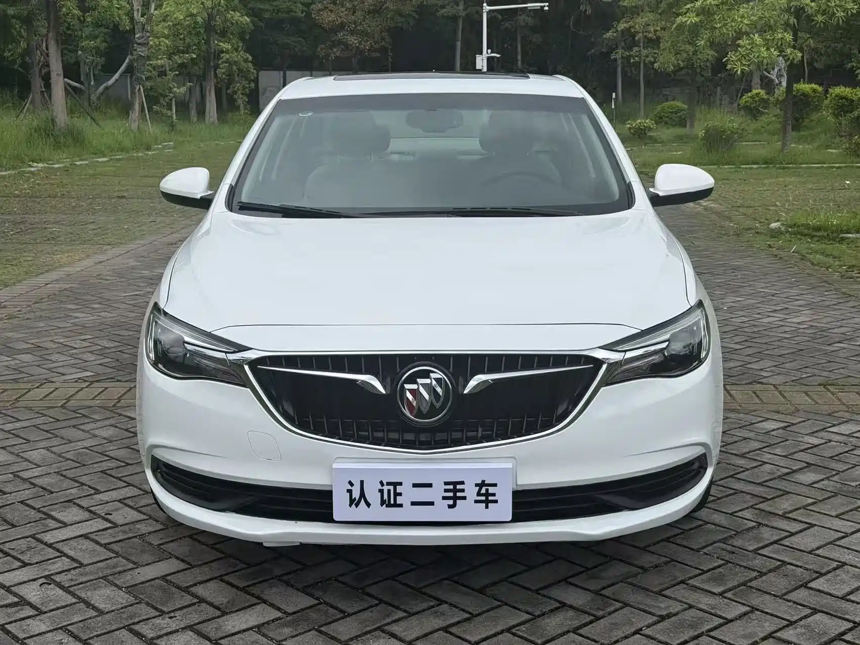 Фото 2 - Buick Excelle