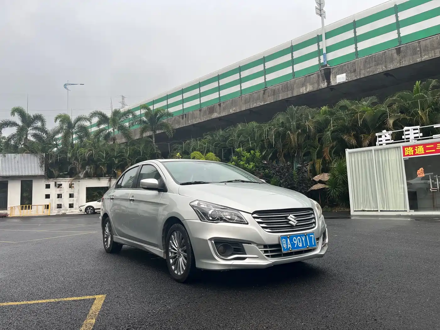 Suzuki Alivio 2015 1.6L Manual Enjoyment фото 3